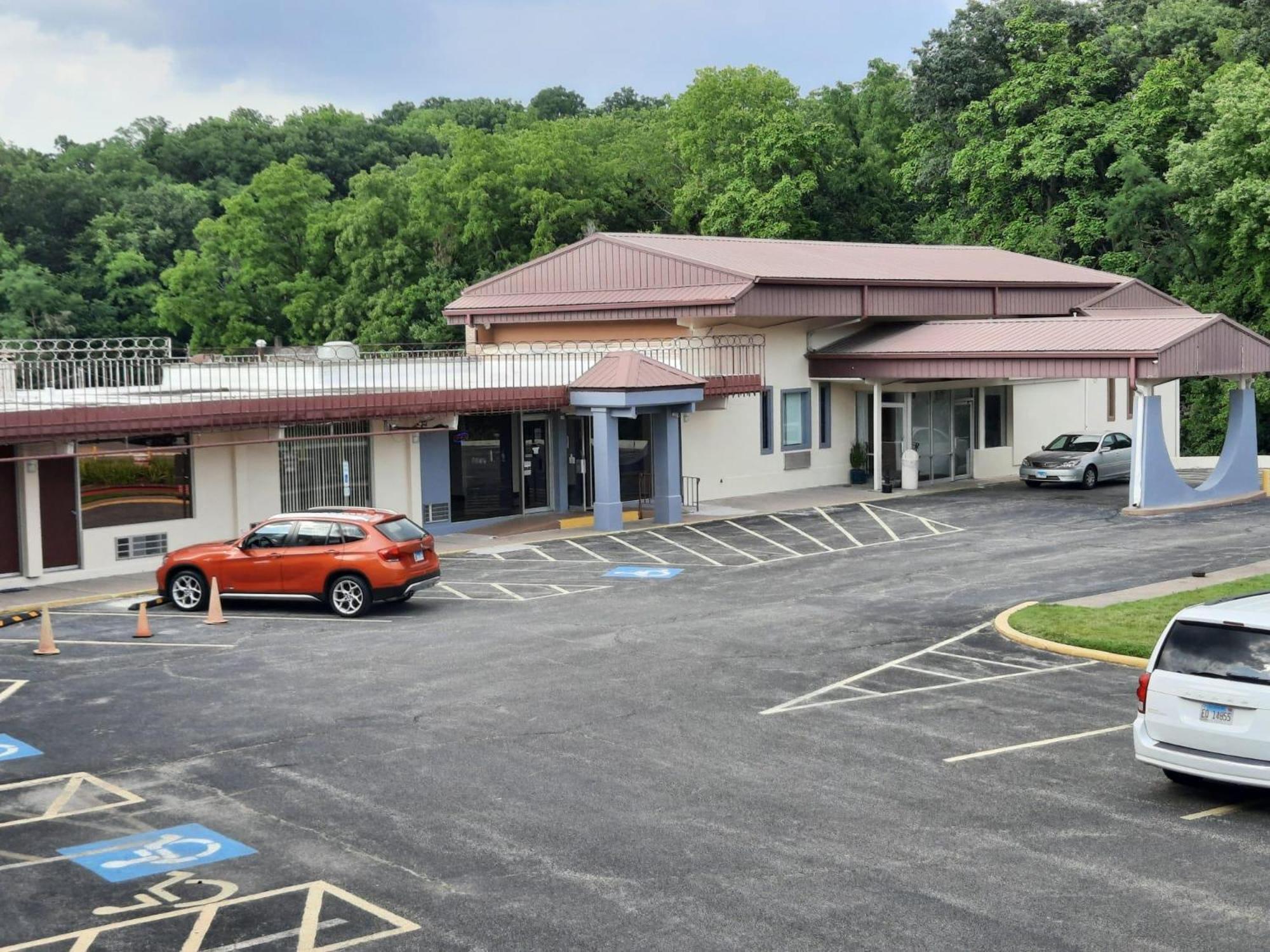 Americas Best Value Inn モリーン エクステリア 写真